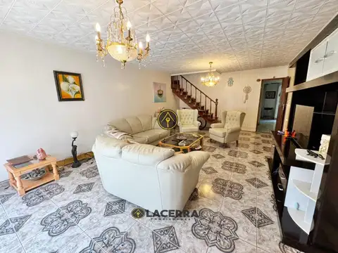 Gobernador Castro al 1400 Villa Adelina