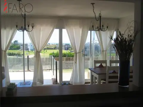 Apartamento en Manantiales 3 dormitorios c/garage