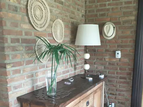 Casa en Venta con 5 cocheras