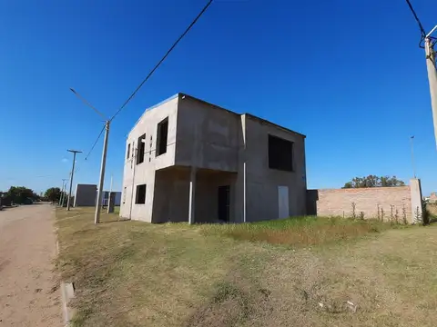 Luro esquina Calle s/n 600