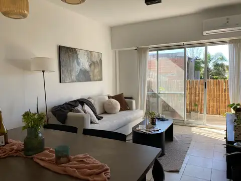 Venta 2 amb con balcón y cochera - Montes de Oca  700 -Tigre