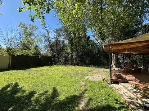 Casa 5 ambientes con 3 baños