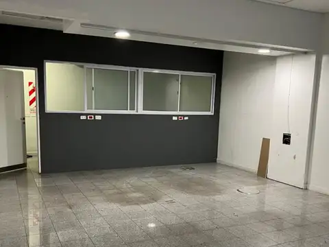 AV JUAN MANUEL DE ROSAS 1000