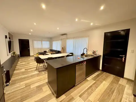 Los Nogales al 100, Roldan