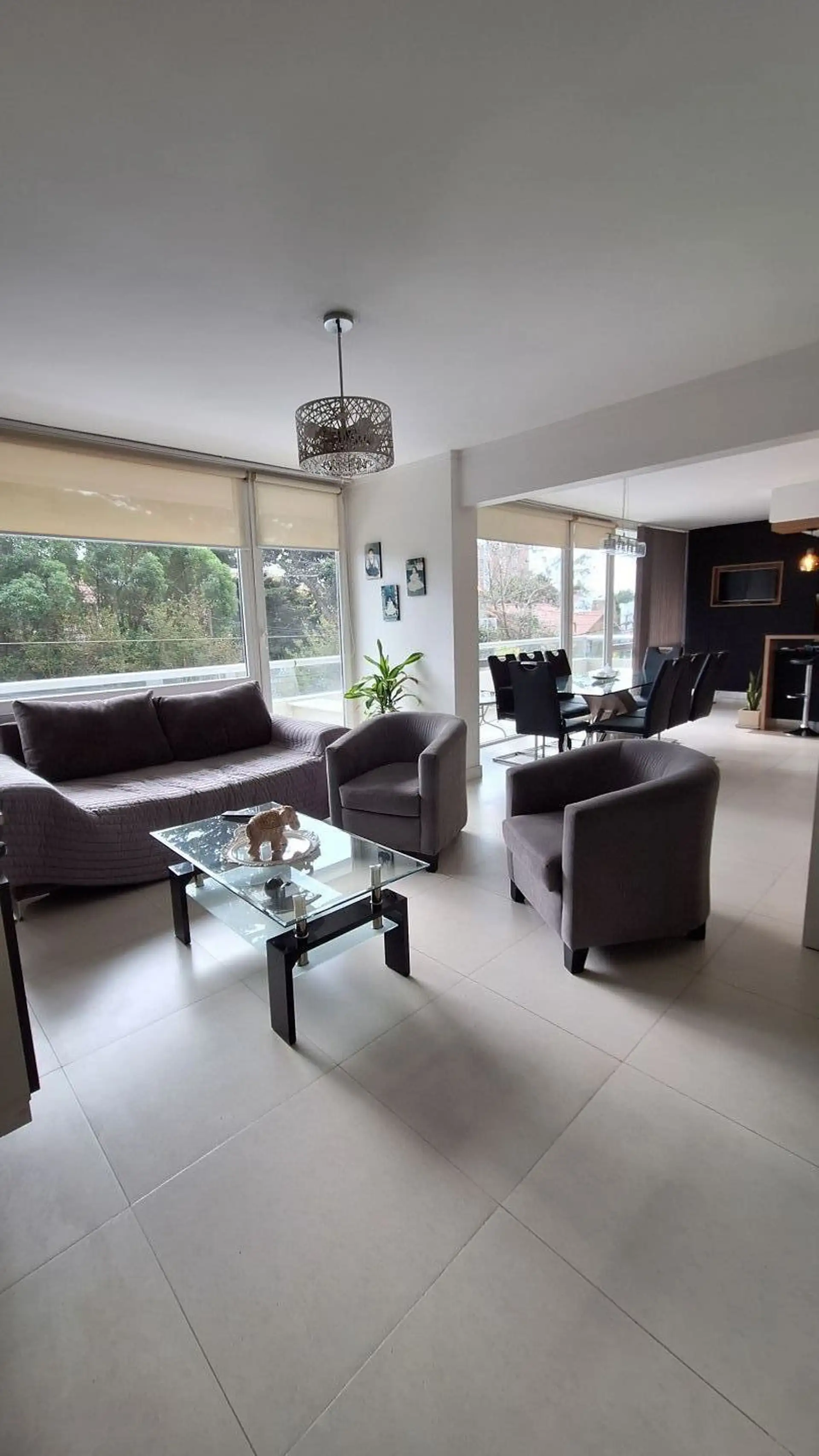Departamento PISO COMPLETO DE 4 AMBIENTES CON 2 COCHERA en Playa Grande