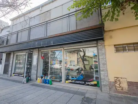 VENTA DOS PROPIEDADES EN UNA - CON LOCAL COMERCIAL