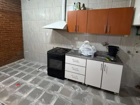 Depto Tipo Casa en Alquiler en Ramos Mejia Sur, $ 850.000