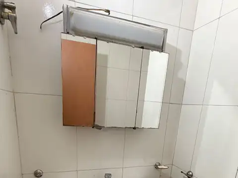 Depto Tipo Casa 4 ambientes con 2 baños