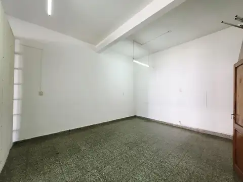 Local en Alquiler en Villa Bosch, $ 700.000