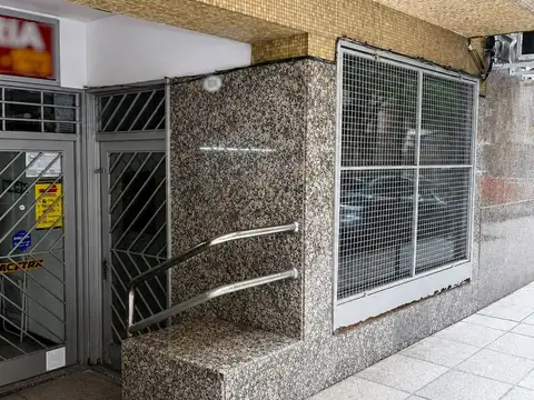 Laprida 1200 Barrio Norte Local U$160.000