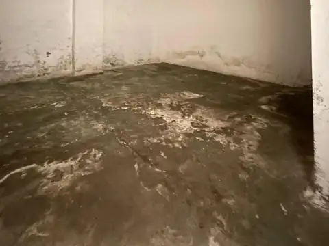 Local en Venta en Puerto, USD 600.000