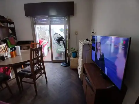 Depto Tipo Casa 2 ambientes con 1 baño