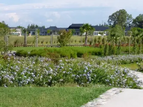 Terreno en Venta en Albanueva, USD 331.338