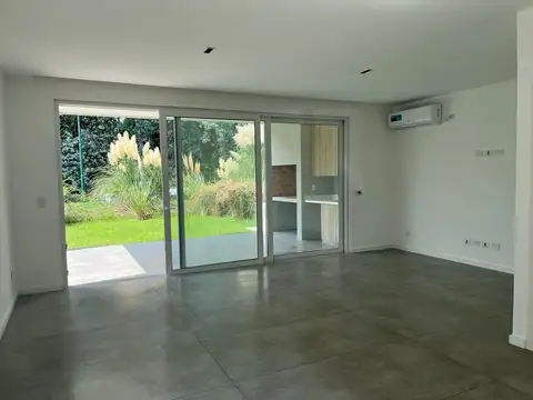 Departamento 4 ambientes con 2 baños
