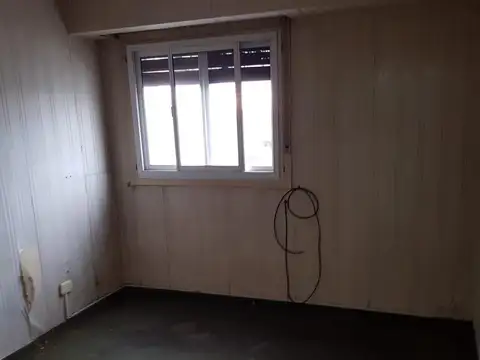 Av Dr M Belgrano 495 , Piso 11