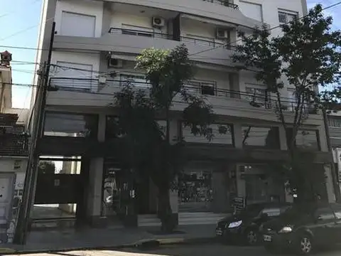 Departamento 2 ambientes con amenities en alquiler en Temperley Este. Unicamente anual