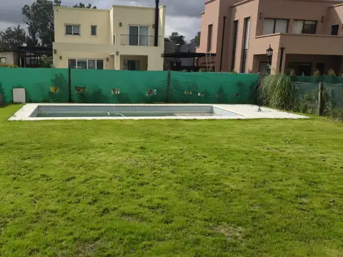 Casa en Venta en Vila Marina, USD 330.000