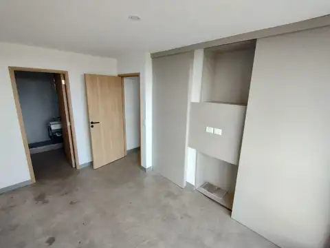 VENTA - AMPLIO Departamento 3 ambientes en Suite - A ESTRENAR