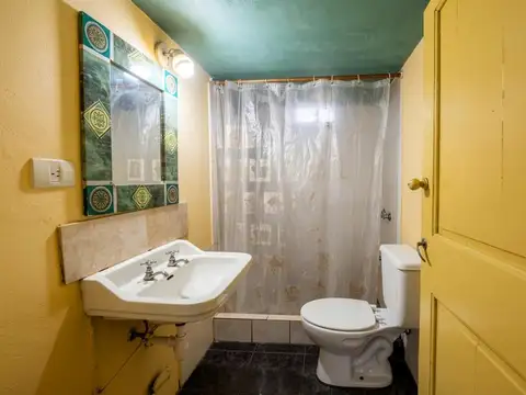 Casa en Alquiler con 1 cochera
