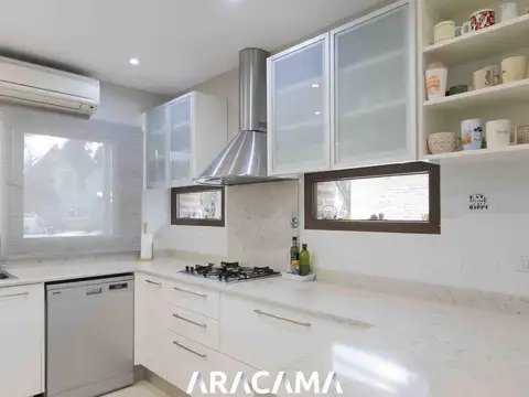 Casa en Alquiler en Countries y Barrios Cerrados en Esteban Echeverria, USD 5.500