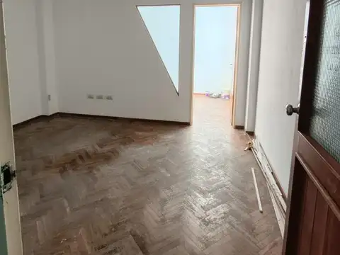 Oficina en Alquiler en Neuquen, $ 900.000