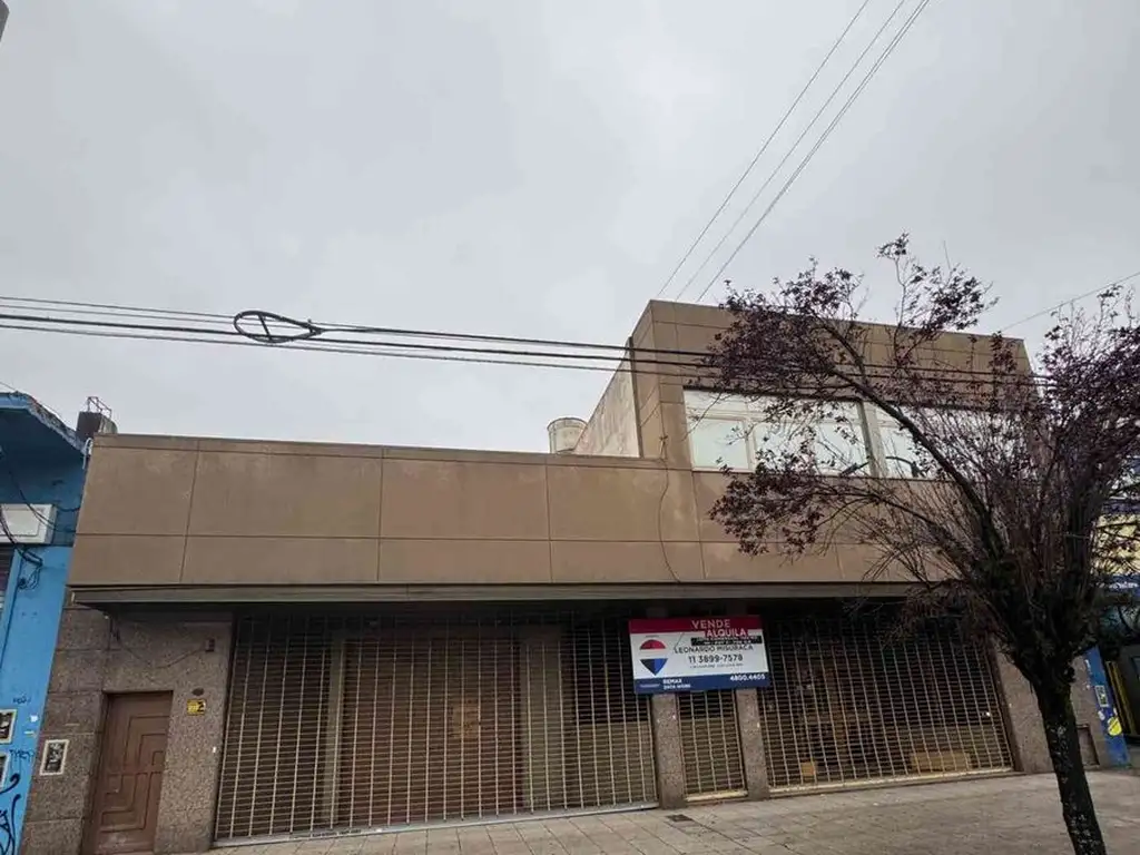 Avenida Doctor Ricardo Balbín 800