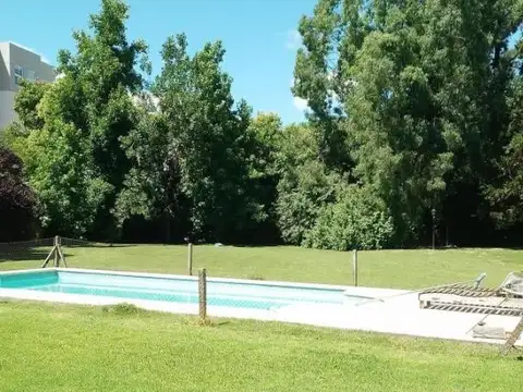 Casa en Venta en Loma Verde, USD 195.000