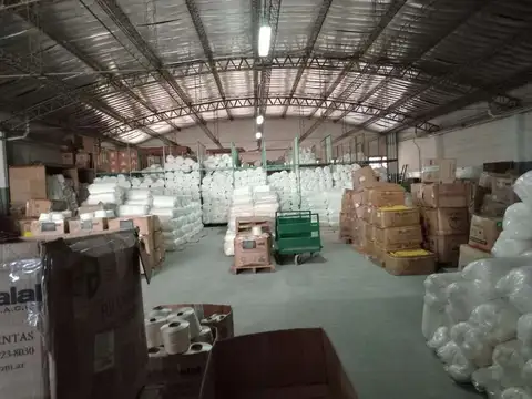 Galpon en Venta en Villa Maipu, USD 970.000