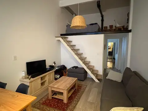 VENTA - Recoleta - 2 amb con patios y entrepiso. Reciclado.