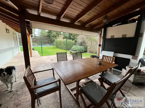 Excelente casa en alquiler amoblado en San Carlos C.C
