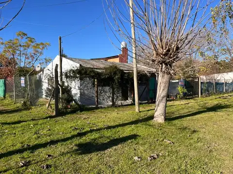 Venta de casa en A.Korn - 4 Ambientes