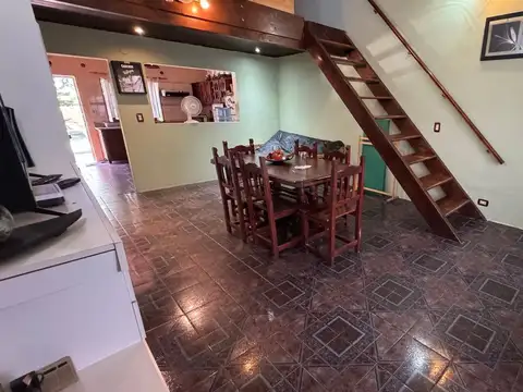 Casa 4 ambientes con 1 baño