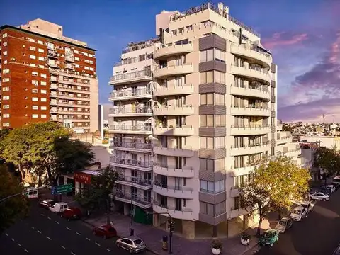 Beauchef 912, 704