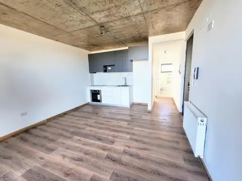 DEPARTAMENTO DE DOS AMB.CON BALCON AMPL,  PARRILLA,AL FRENTE