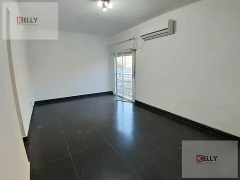 Venta 3 Ambientes en Belgrano, Piso Alto, Muy Luminoso y Ventilado, Impecable Estado, Original