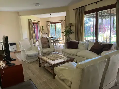 Casa para alquiler de verano en Bella Vista Diciembre, Enero, Febrero.