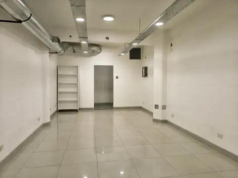 Local en Alquiler en San Carlos De Bariloche, $ 2.200.000