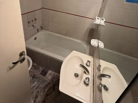 Depto Tipo Casa 4 ambientes con 1 baño