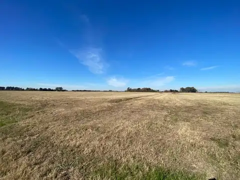 EN VENTA GRAN OPORTUNIDAD TERRENO 440M2 CAMPOS DE AMELIA