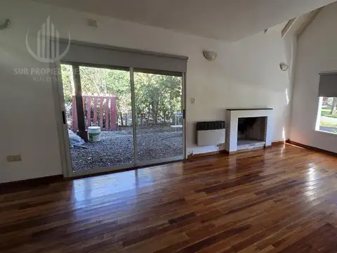 Casa 6 ambientes con 3 baños