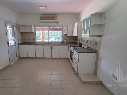 Casa en Alquiler al Este