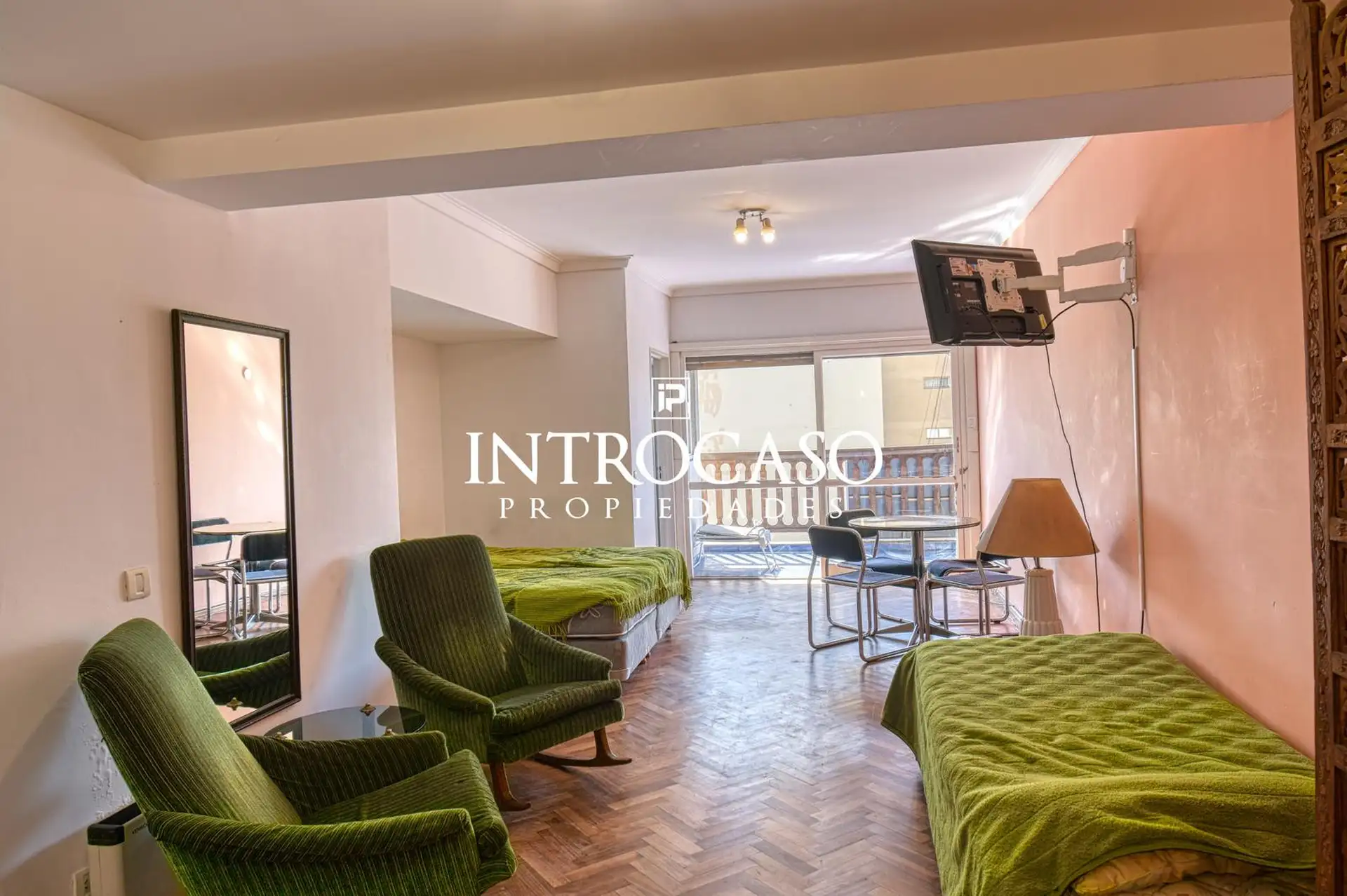 Depto 1 ambiente 33m² con balcón y cochera opcional