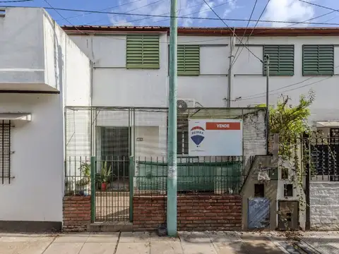CASA DUPLEX 3 AMB EN VENTA CON PARRILLA POMPEYA