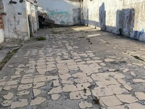 Casa 2 ambientes con 1 baño