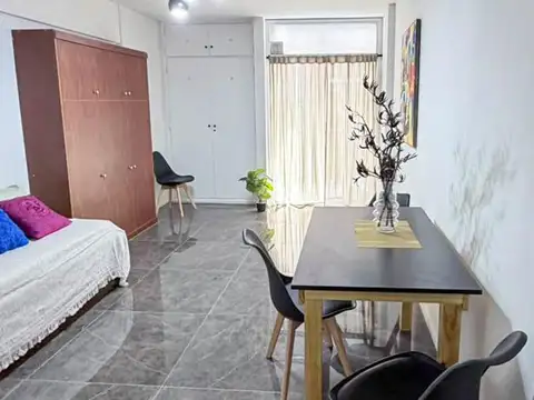 DEPARTAMENTO DE 1 AMBIENTE CON BALCON Y VISTA LATERAL AL MAR