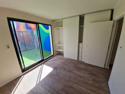 Depto Tipo Casa 2 ambientes con 1 baño