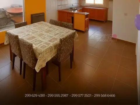 Casa en Venta en Neuquen, USD 250.000