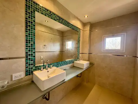 Casa en Alquiler al Noroeste