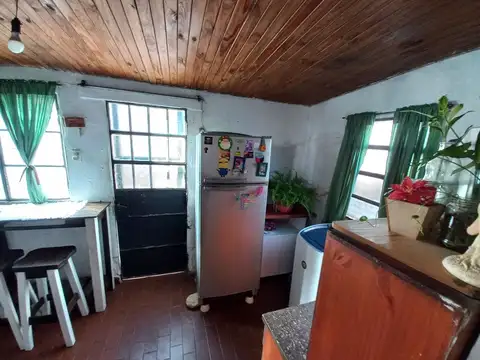 Casa 4 ambientes con 1 baño
