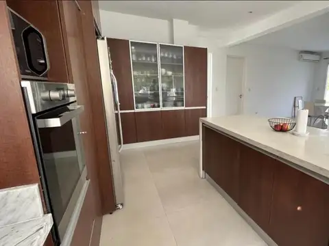 Casa en Venta al Oeste